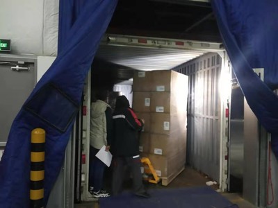 迪卡儂急援武漢 清空庫存捐贈3.4萬副護目鏡，陸家嘴總部彰顯企業擔當